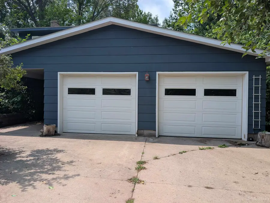 2 E Nicolet, Marquette, MI 49855 - #2