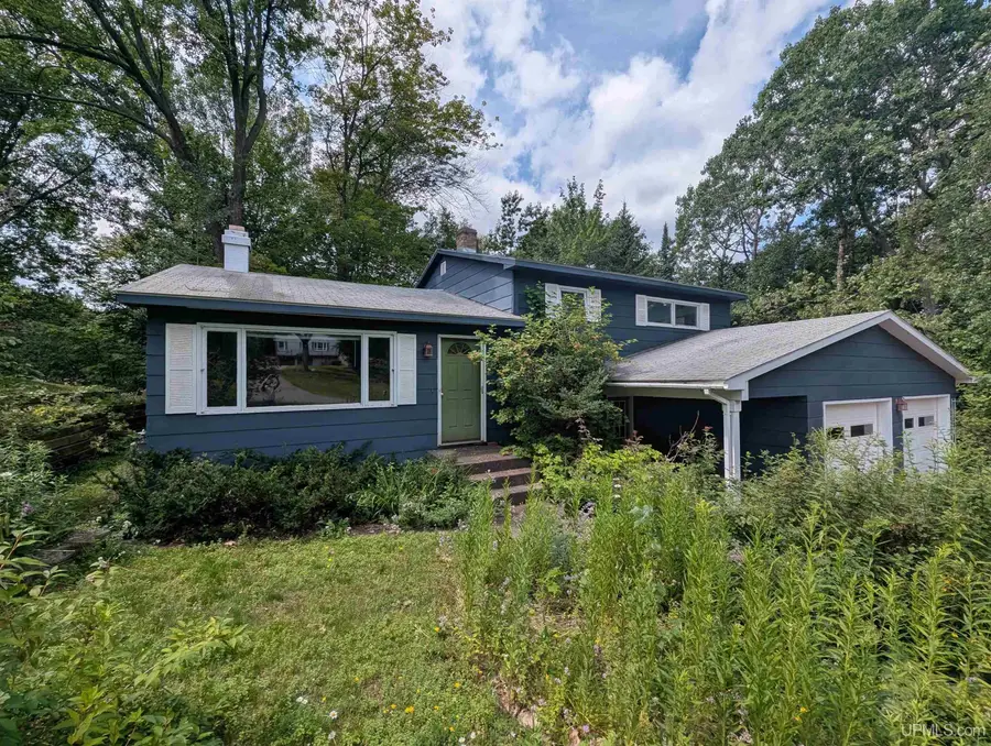 2 E Nicolet, Marquette, MI 49855 - #3