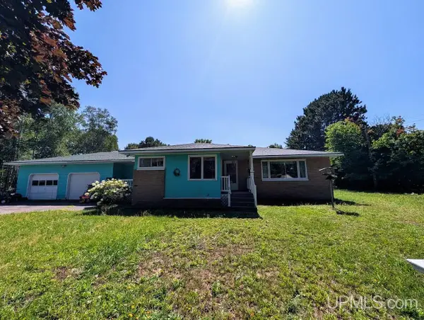 706 Scovia, Ontonagon, MI 49953
