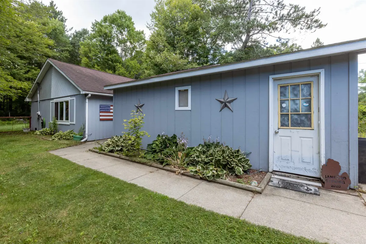 1951 N Hope, Midland, MI 48642 - #1