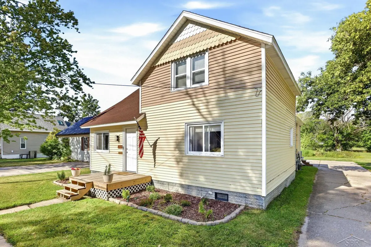 2989 Harrison, Saginaw, MI 48604 - #1