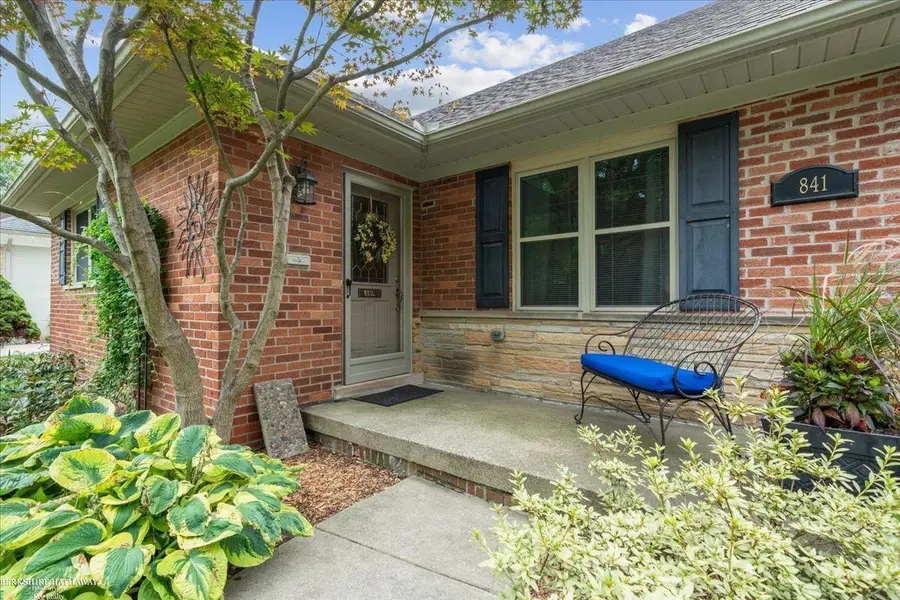 841 Washington, Grosse Pointe, MI 48230 - #2