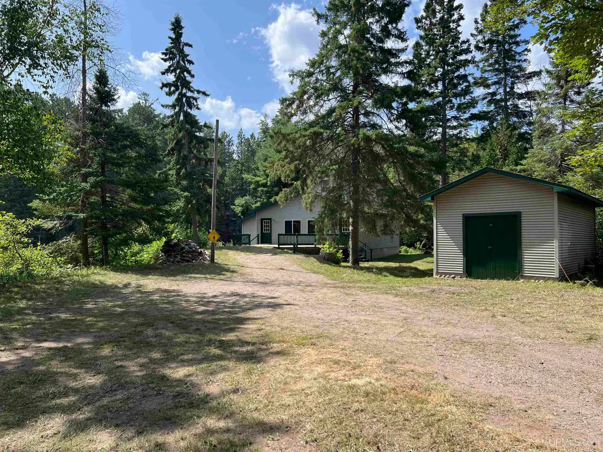 208 Riverside, Marquette, MI 49855 - #1
