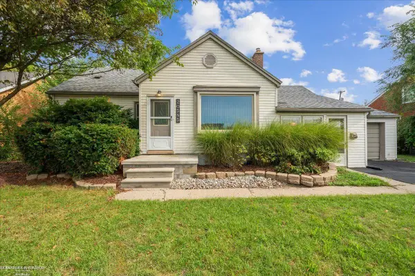 20585 Anita, Harper Woods, MI 48225