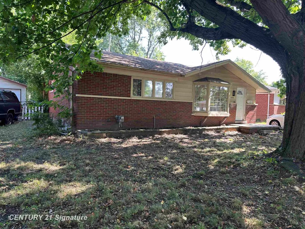 1814 Marlowe Dr, Flint, MI 48504 - #1
