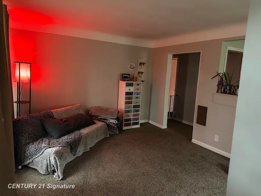 1814 Marlowe Dr, Flint, MI 48504 - #2
