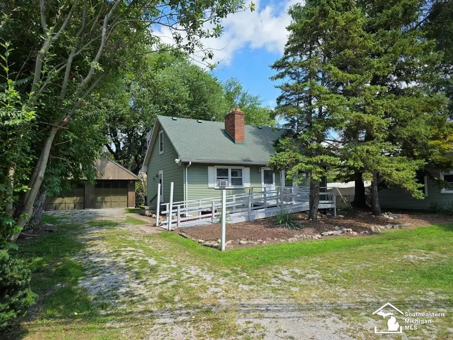 1592 Stewart, Monroe, MI 48162 - #2
