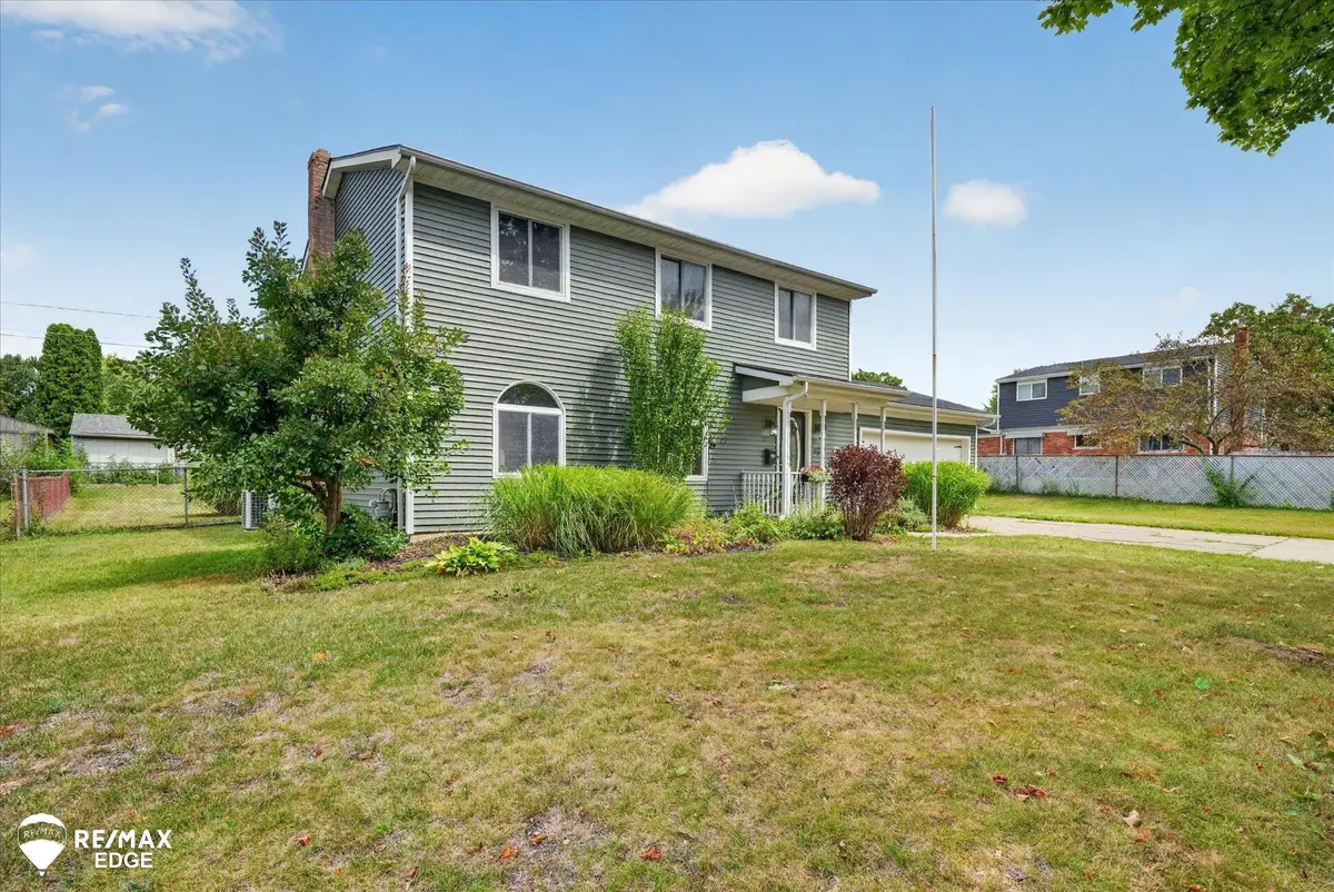 310 Delzingro, Davison, MI 48423 - #1
