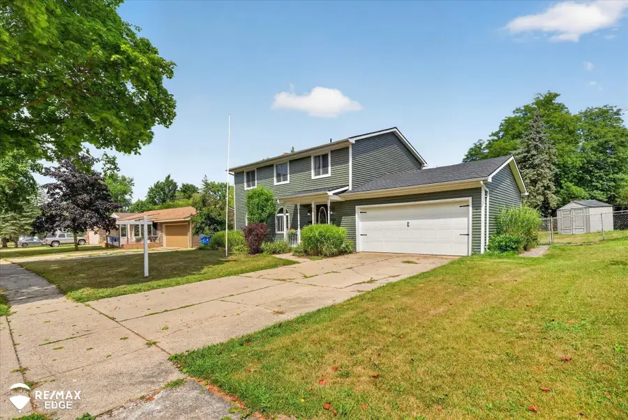 310 Delzingro, Davison, MI 48423 - #2