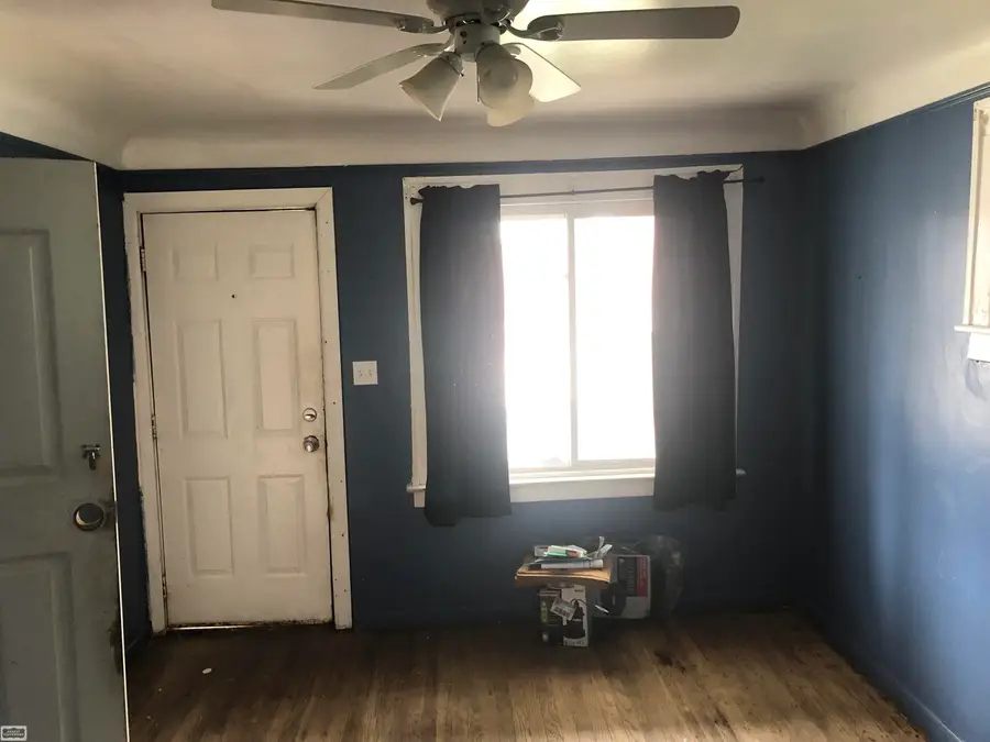 8468 Studebaker, Warren, MI 48089 - #3