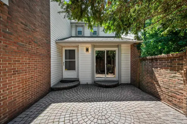 169 E Long Lake, Bloomfield Hills, MI 48304