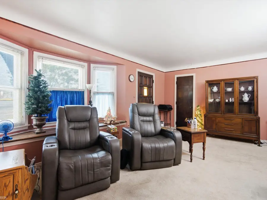 4325 W 14 Mile, Royal Oak, MI 48073 - #3