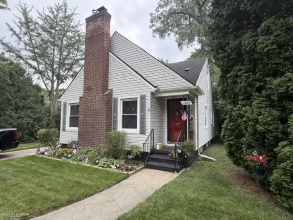 1227 Cloverdale, Royal Oak, MI 48067