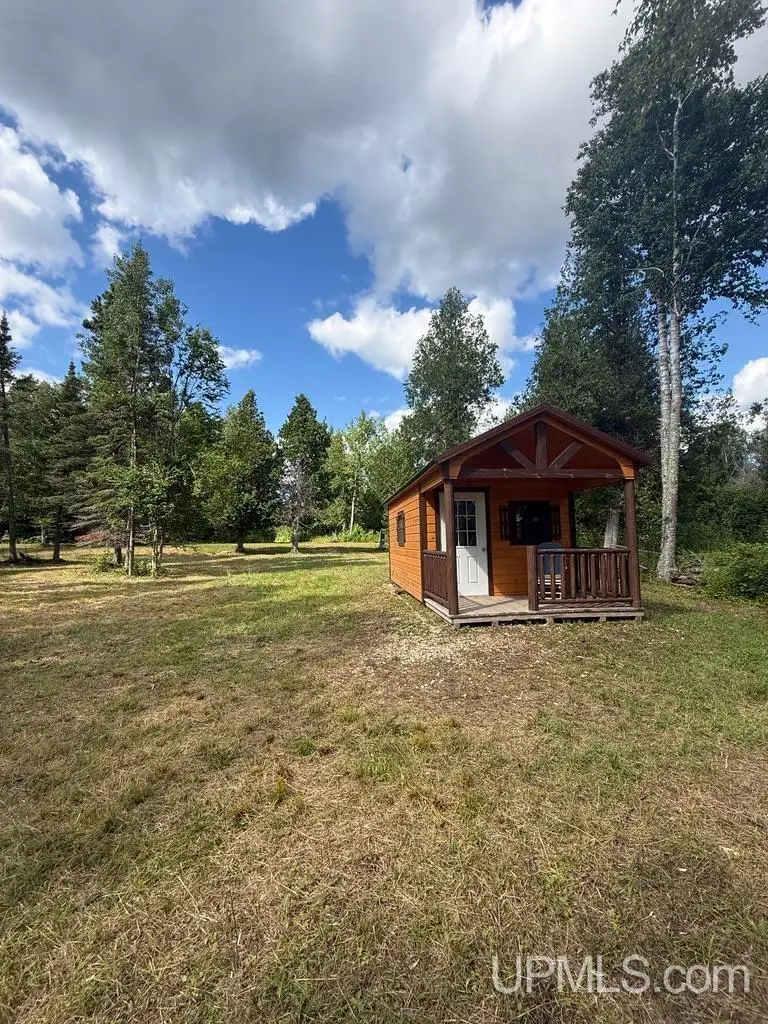 135' Lakefront N Gulliver Lake, Gulliver, MI 49840 - #3