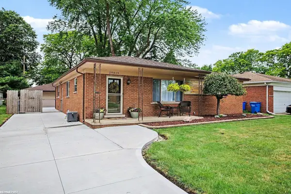 29819 Bonnie, Warren, MI 48093