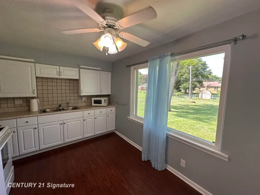 505 Yale, Durand, MI 48429 - #2