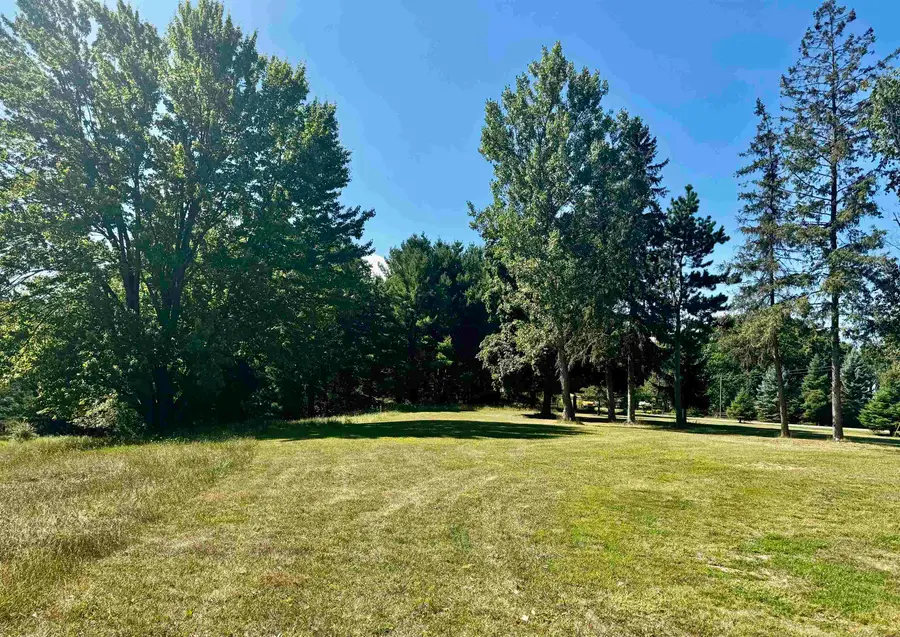 2041 S Clare, Harrison, MI 48625 - #3