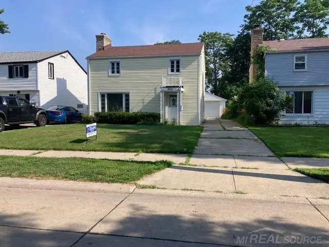 8641 Harding, Center Line, MI 48015 - #2