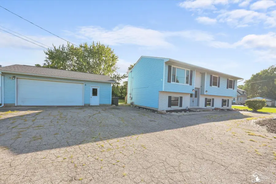 5405 Plum Creek, Monroe, MI 48161 - #2