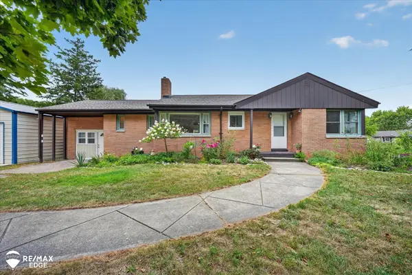 8335 Fenton, Grand Blanc, MI 48439