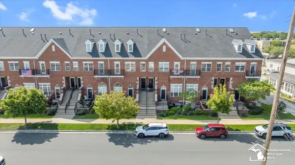 2734 Riverside, Trenton, MI 48183