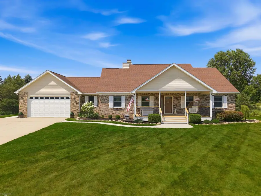 3156 Howland, Almont, MI 48003 - #3