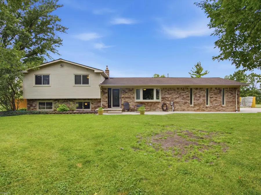 61111 Ray Center, Ray, MI 48096 - #2