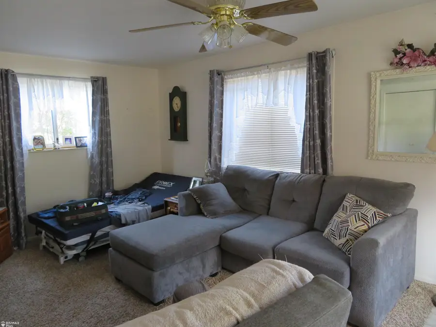 2433 Stockbridge, Burton, MI 48509 - #3