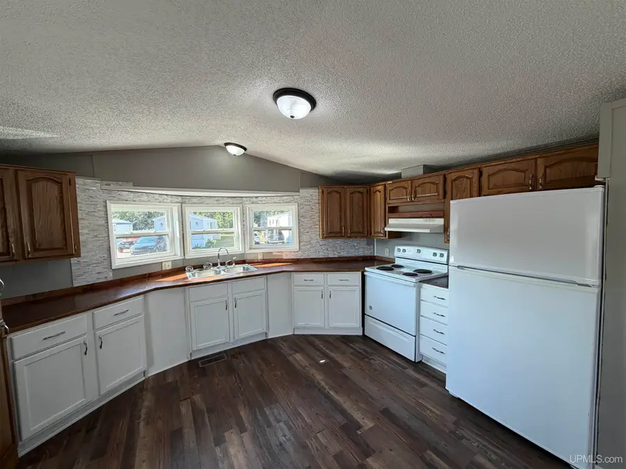 55 E Riling, Gwinn, MI 49841 - #2