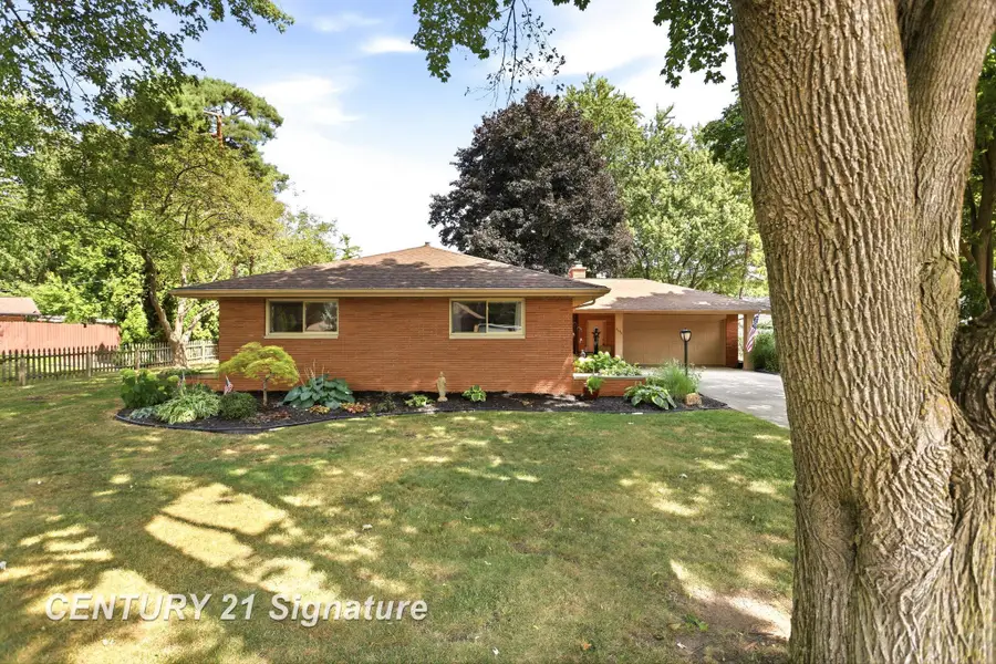 4430 Dirker, Saginaw, MI 48638 - #3