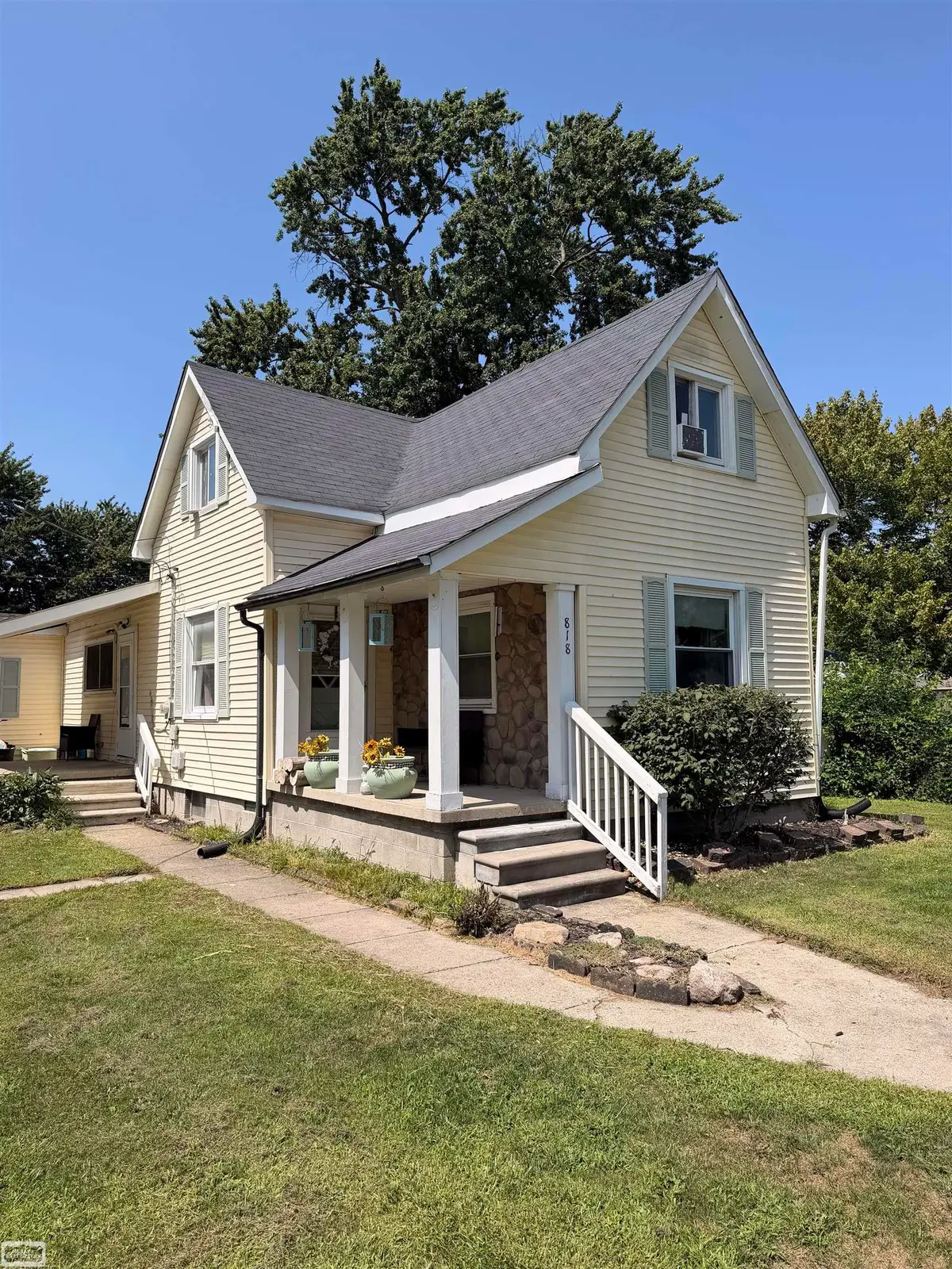 818 S 4th, Marine City, MI 48039 - #1