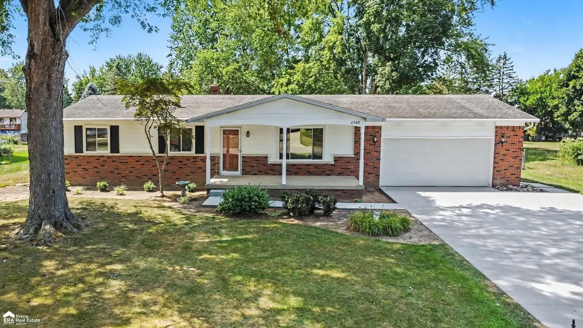 8545 Gallant Fox, Flushing, MI 48433 - #1