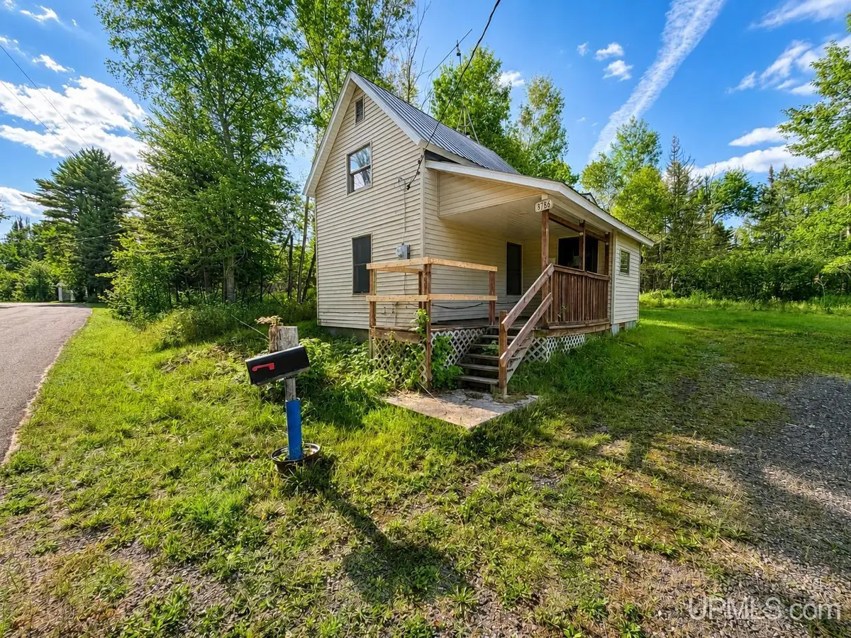 8786 5th, Lake Linden, MI 49945 - #1