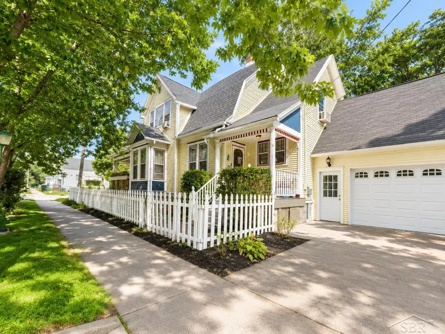 600 N Henry, Bay City, MI 48706 - #2