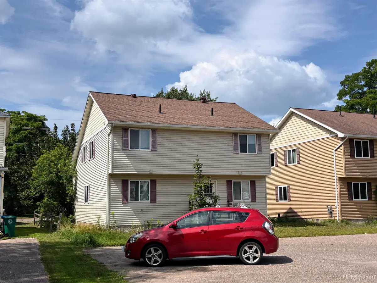 2210 Longyear, Marquette, MI 49855 - #1