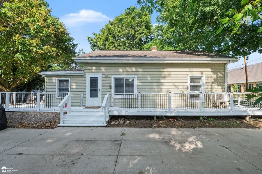704 E North, Owosso, MI 48867 - #2