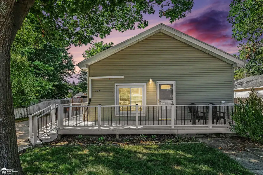 704 E North, Owosso, MI 48867 - #3