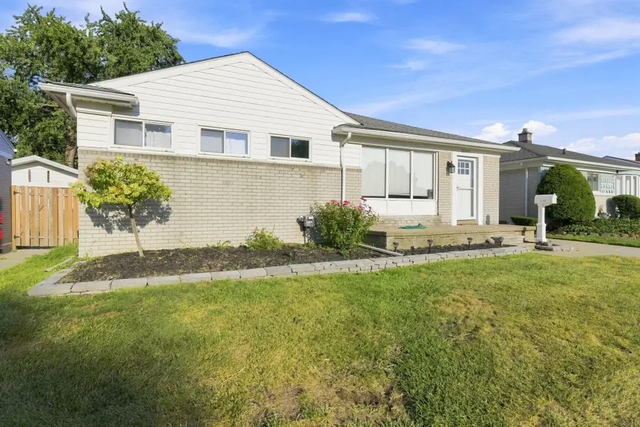 26200 Marlene, Roseville, MI 48066 - #2
