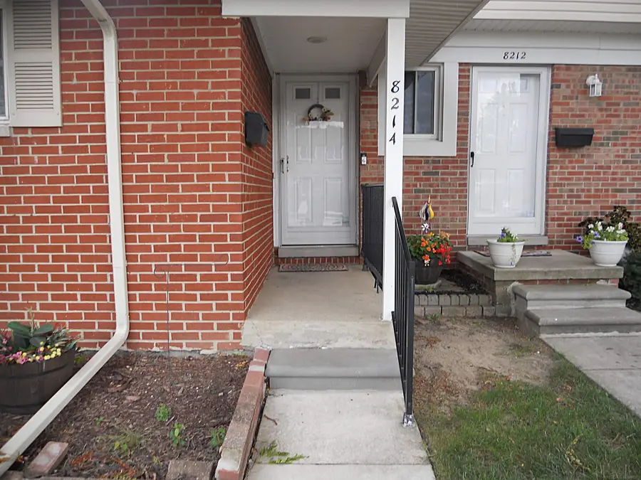 8214 Farnum, Warren, MI 48093 - #3