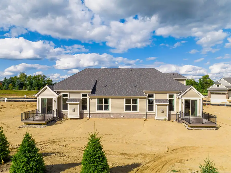 3955 Chatham #108, Brighton, MI 48114 - #3