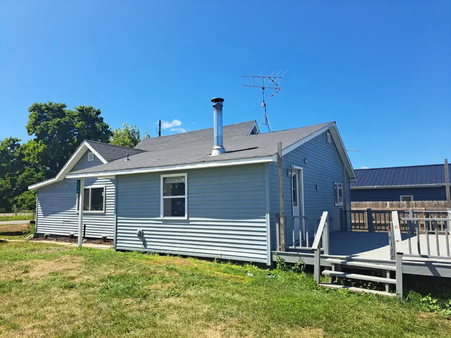 5576 W Kent, Saint Louis, MI 48880 - #3