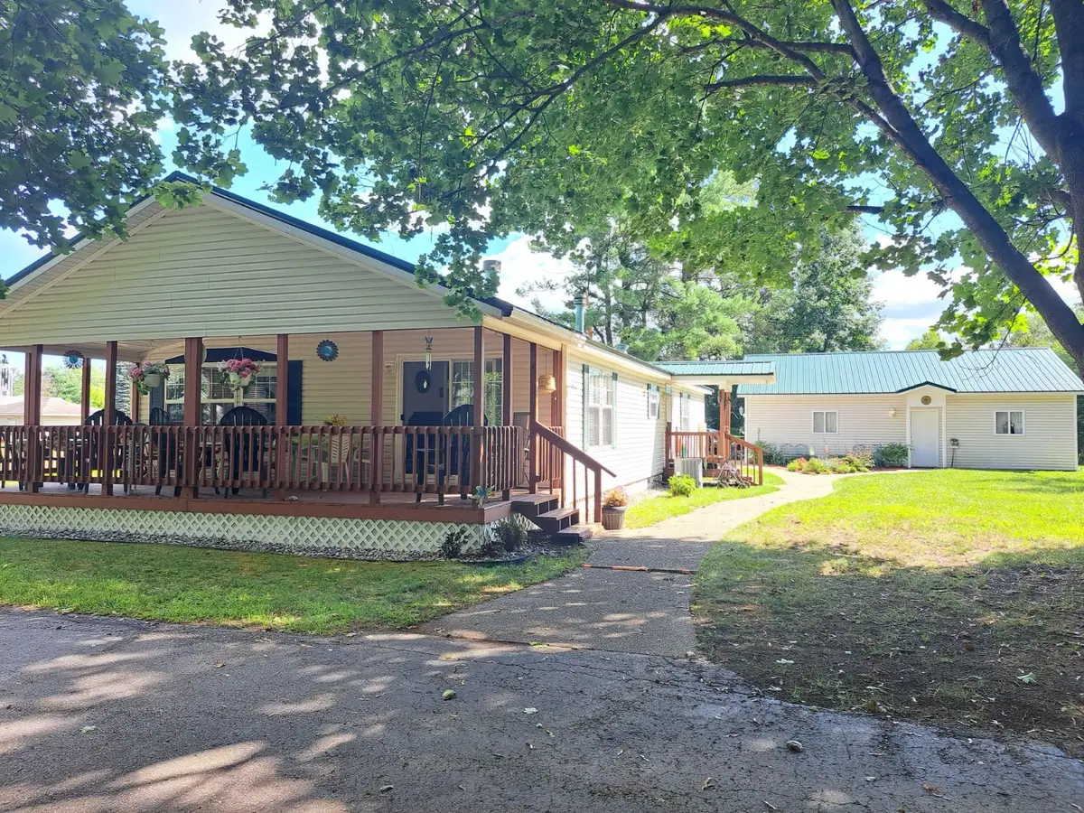 2143 E Ludington, Clare, MI 48617 - #1