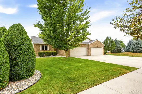 8971 N Brookshire, Saginaw, MI 48609