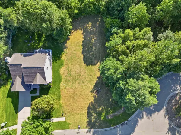 5 Donna, Waterford, MI 48329