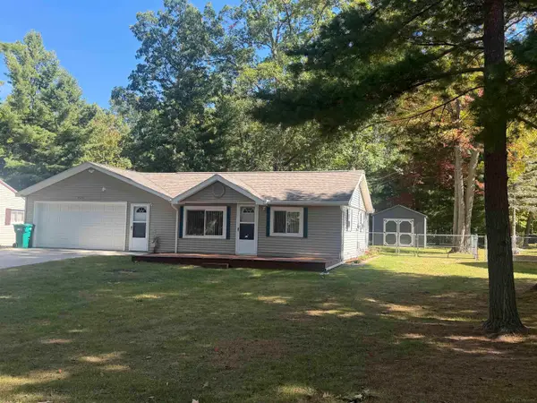 632 Old Trail, Houghton Lake, MI 48629