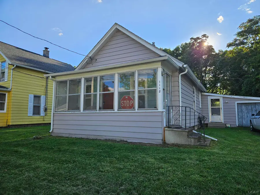 1118 Walker, Jackson, MI 49202 - #2