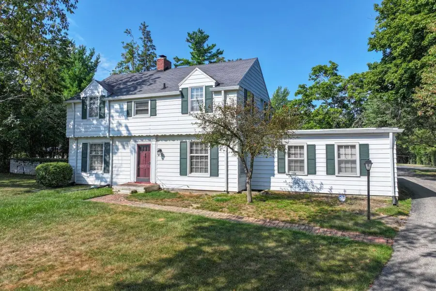 9044 S Saginaw, Grand Blanc, MI 48439 - #2