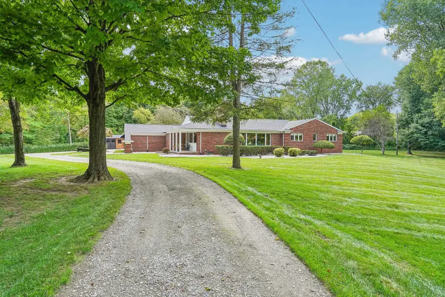 890 E Romeo, Oakland Township, MI 48363 - #3