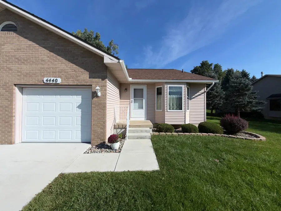 4440 Springbrook #72, Swartz Creek, MI 48473 - #2