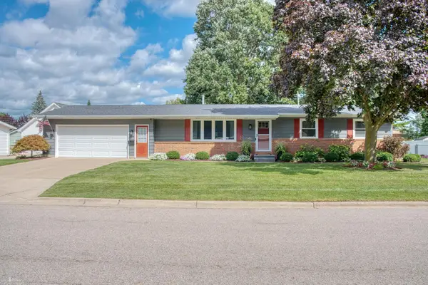 1210 Krust, Owosso, MI 48867